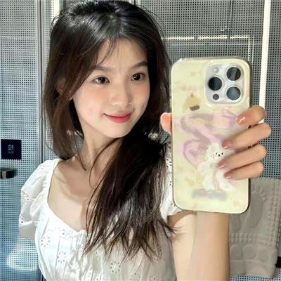 九顶假发的女孩